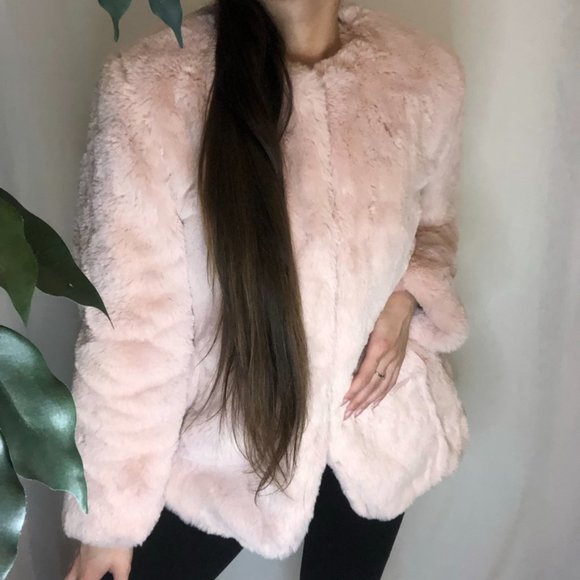 Never Used Cute Pink Luxe Fur Coat - Picture 5 of 16
